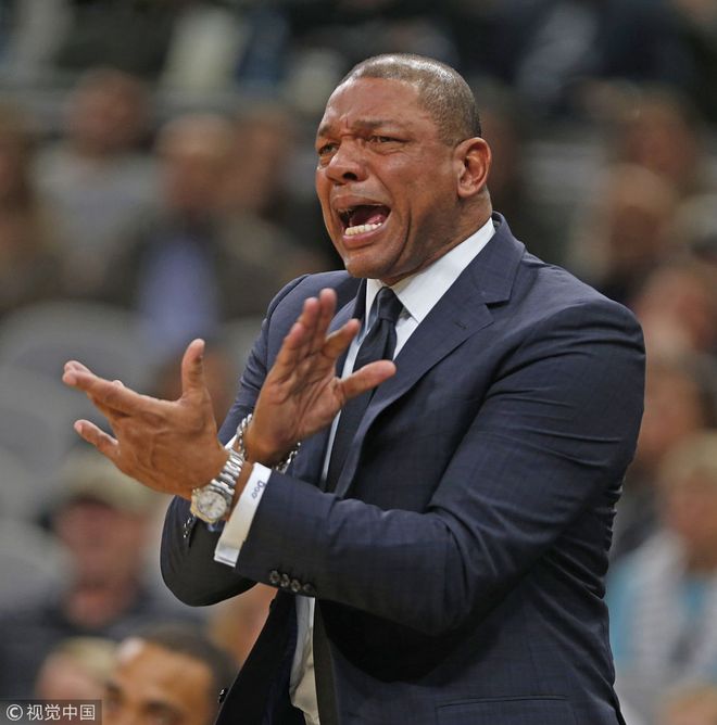 爱游戏官方入口-圣安东尼奥马刺内部会议纪要流出:窗口期战术微调,全明星赛使命明确,球探报告显示潜力的简单介绍