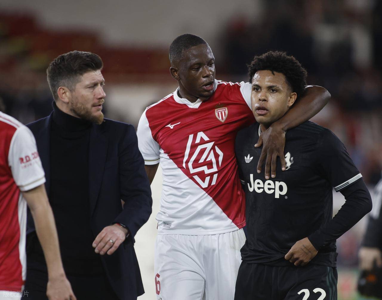 包含转折点!尤文图斯内部沟通;欧冠赛前攻防权衡;管理层满意;球队文化再被提及的词条 包含转折点!尤文图斯内部沟通;欧冠赛前攻防权衡;管理层满意;球队文化再被提及的词条