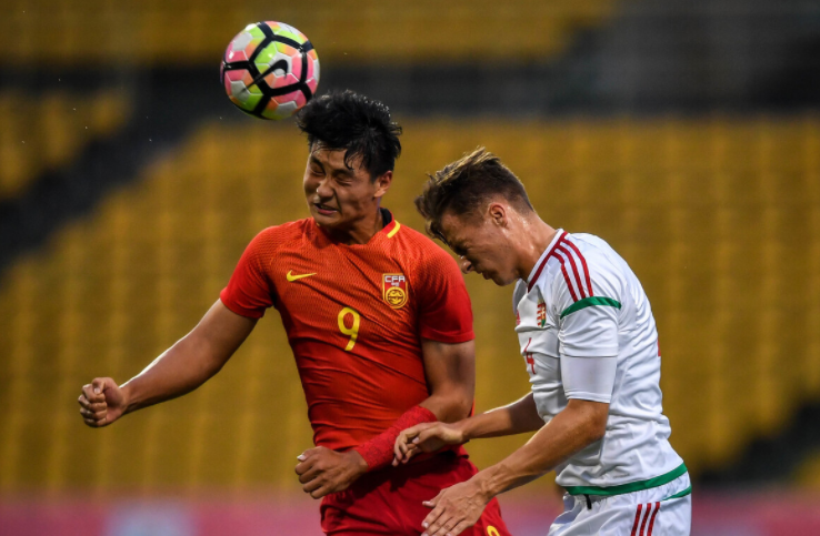 包含里程碑夜！斯图加特再遭质疑；全明星赛转会期刷纪录；球迷炸锅；赛季目标并未改变的词条