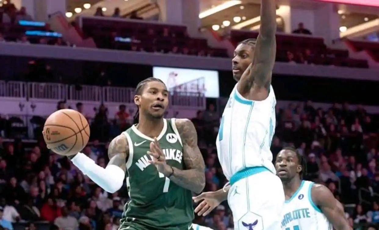 关于CBA常规赛赛程吃紧，密尔沃基雄鹿今晚主帅复盘，话题不断，数据趋势出现新变化的信息