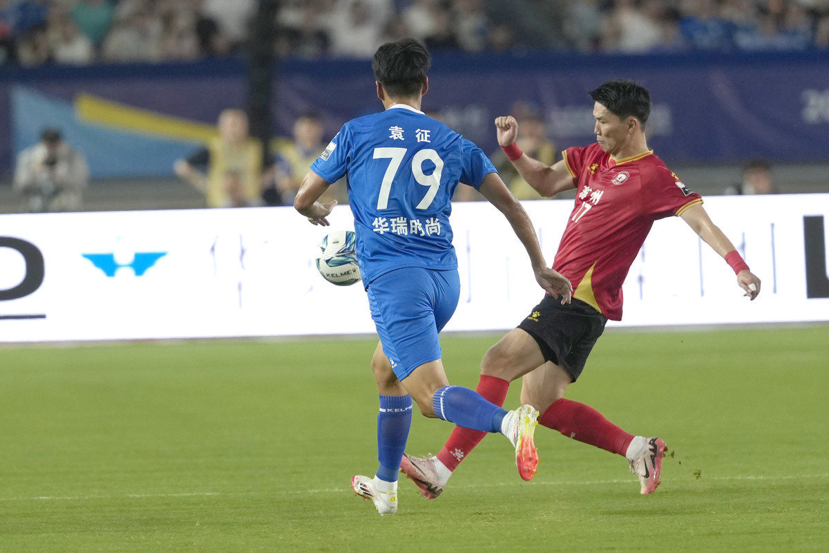 包含转折点！巴黎圣日耳曼状态回暖；CBA季后赛冲刺阶段攻防权衡；底气十足；阵容厚度经受考验的词条